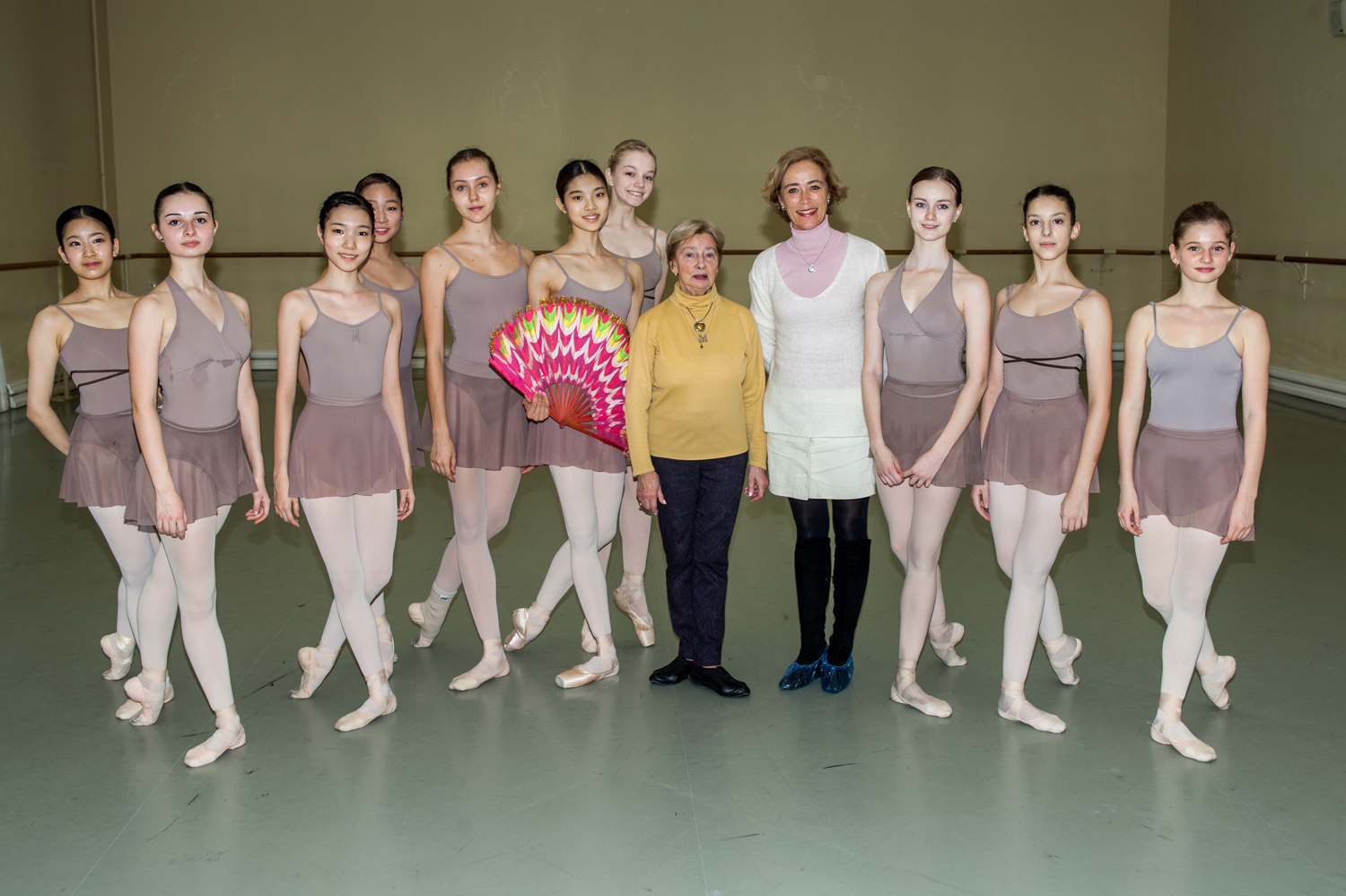 Bénédicte Windsor with Marina Vasilieva and her students.