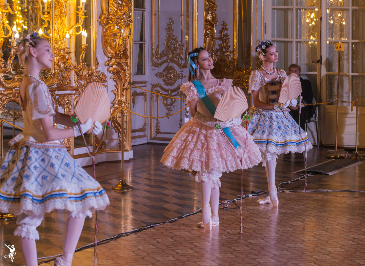 French dance. Фея кукол балет Академии Вагановой. Фея кукол 1903. Балет Фея кукол Ваганова. Щелкунчик Академия Вагановой.